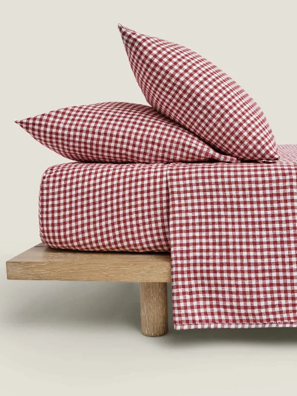 Organic Flannel Sheets for a Natural and Warm Sleep100% Linen Fitted Sheet in Pinot Gingham