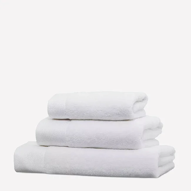 Jersey - Knit Sheets for a Comfortable and Casual BedFrette | Diamond Bordo Bath Sheet