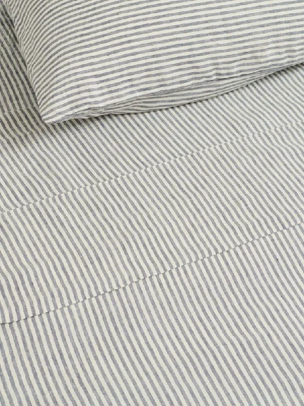 Anti - Pill Microfiber Sheets for a Smooth Appearance100% Linen Flat Sheet in Blue Stripes