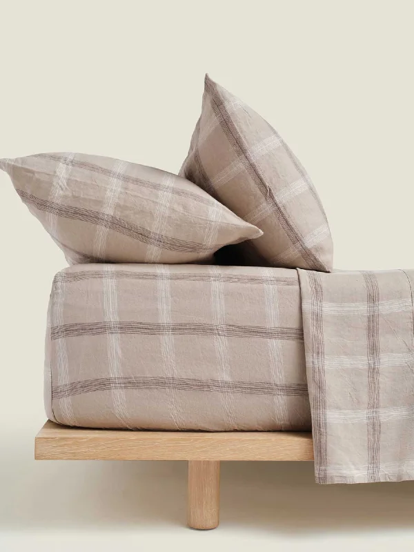 Quilted Cotton Sheets for a Warm and Inviting Bed100% Linen Fitted Sheet in Natural Plaid