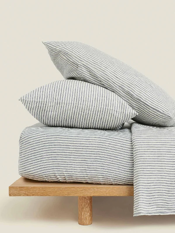 Fitted Sheets with Reinforced Corners for Long - Lasting Use100% Linen Fitted Sheet in Blue Stripes