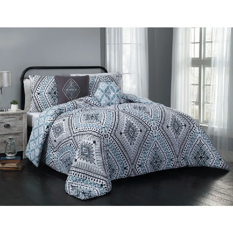 Goose down comforters known for their superior quality and insulationAvondale Manor Jada 5-piece Comforter Set