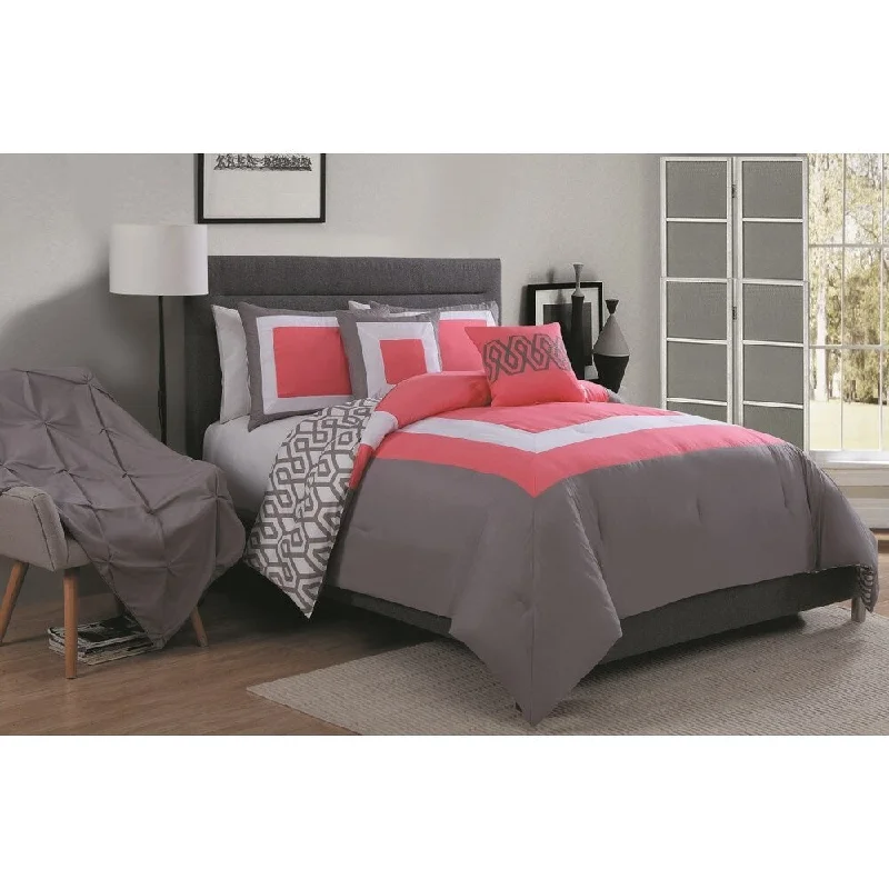 Latex - filled comforters with a bouncy texture and good supportAvondale Manor Parker 6-piece Comforter Set with Bonus Throw