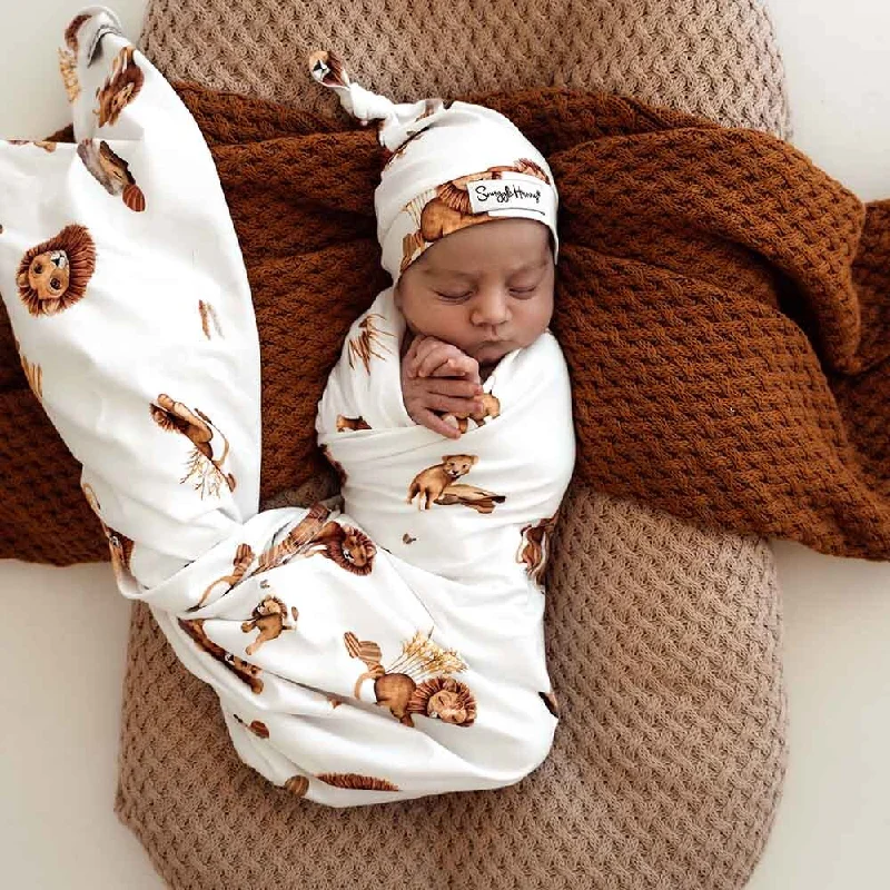 Recycled polyester blankets for an eco - conscious optionSnuggle Hunny Baby Jersey Wrap & Beanie Set - Lion