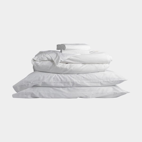 Silk blankets with a smooth and elegant touchDeluxe Bedding Bundle