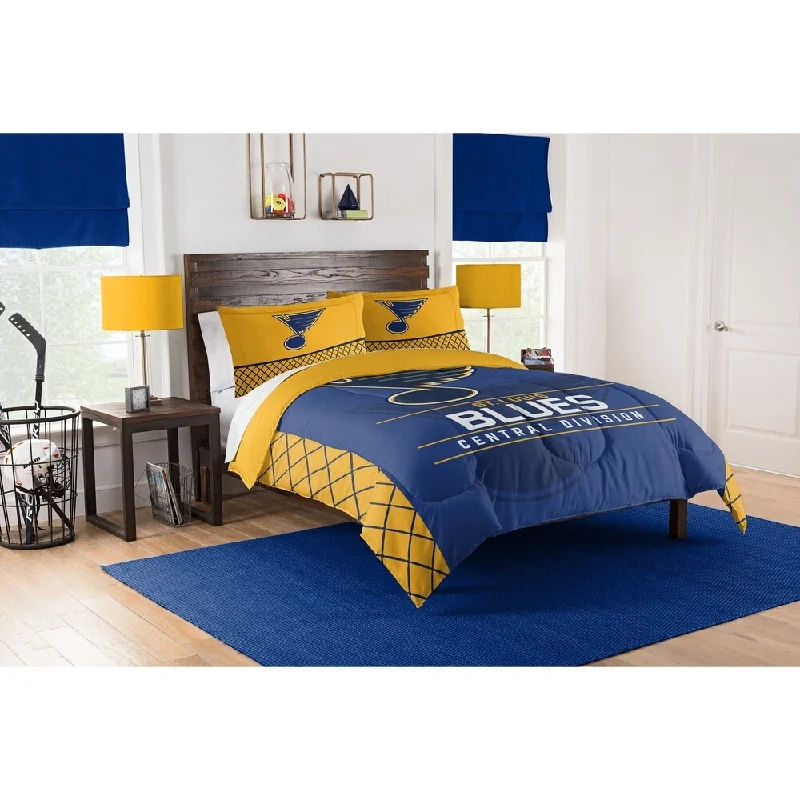 King - size comforters to fit large king - sized beds perfectlyBlues Full/Queen Comforter Set