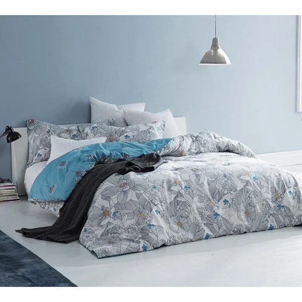 Silk - filled comforters for a luxurious and smooth touchBYB Splash Cotton Comforter (Shams Not Included)