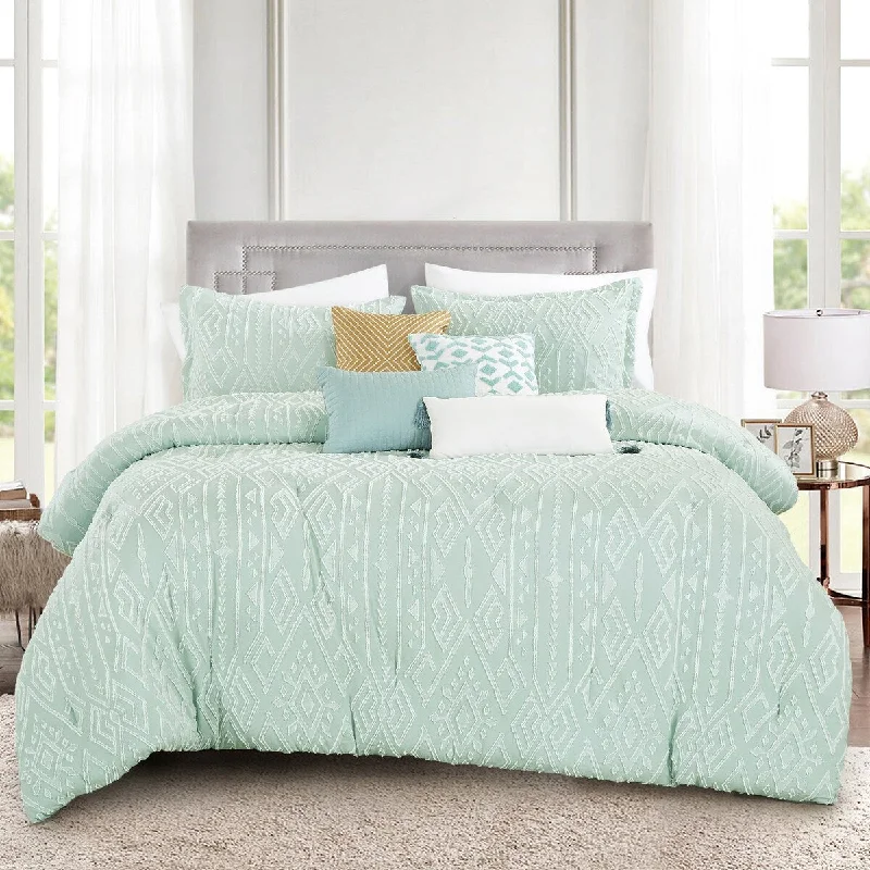 Latex - filled comforters with a bouncy texture and good supportDCP 4 Piece All Season Soft Polyester Bedding Comforter Set,Solid Color in Light Blue