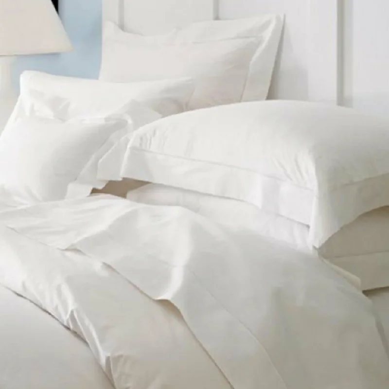 Silk duvet covers for a smooth and elegant touchBella Percale Duvet Set