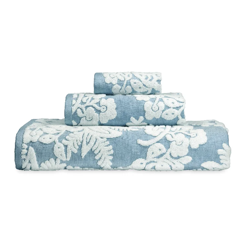 Twin XL duvet covers designed for extra - long twin beds, often used in college dormsPasak Blue Bath Towel