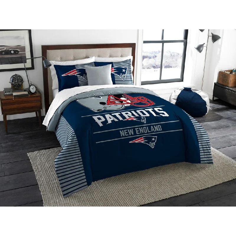 Latex - filled comforters with a bouncy texture and good supportPatriots King Comforter Set