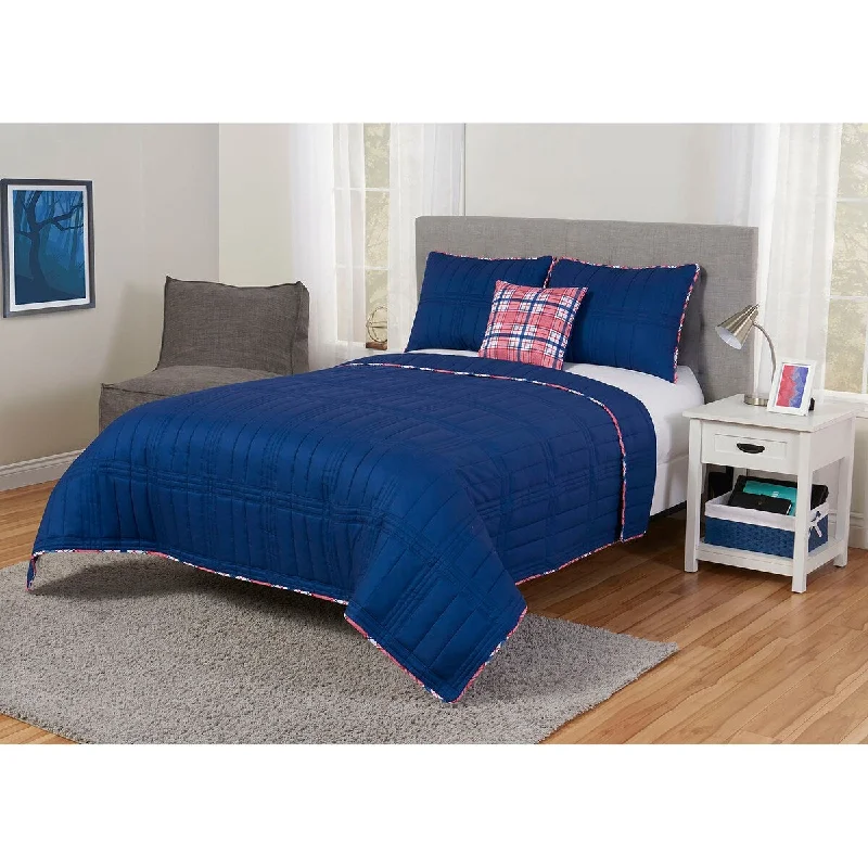 Bamboo - fiber - filled comforters with antibacterial and breathable qualitiesPlaid Piping Full/Queen Quilt Set in Blue