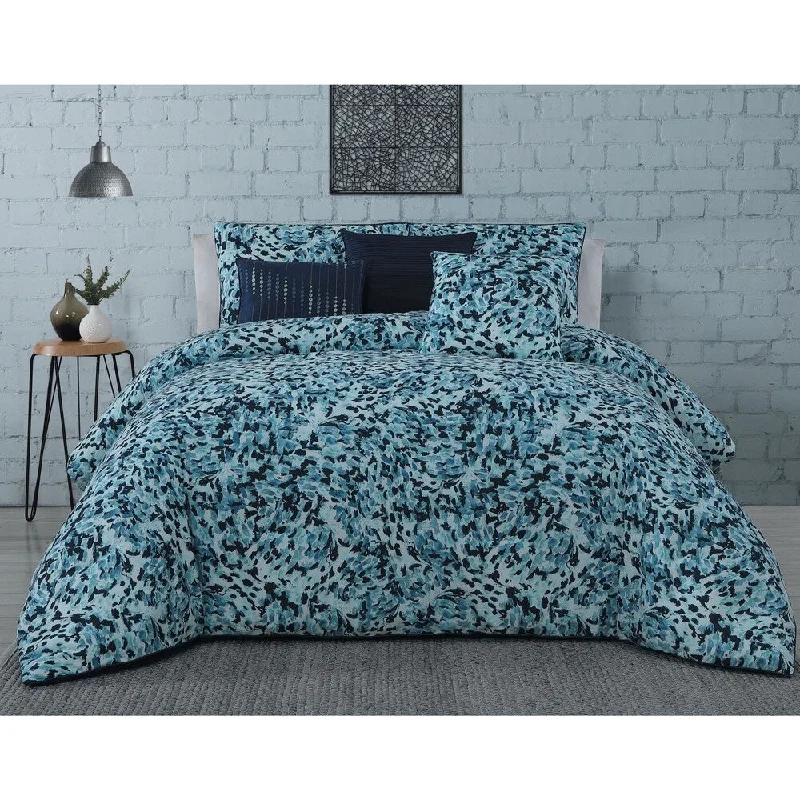 Latex - filled comforters with a bouncy texture and good supportSteve Madden Nessa 6-piece Comforter Set