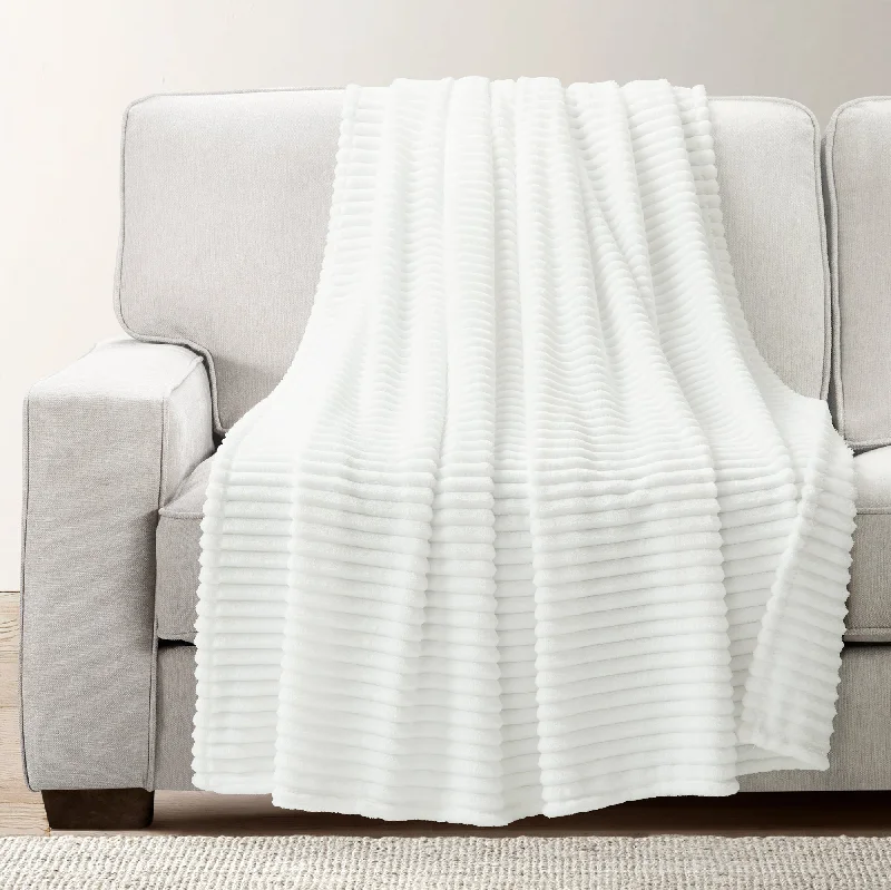 Fleece blankets for a cozy and plush textureSuper Cozy Ultra Soft Ribbed Faux Fur Throw