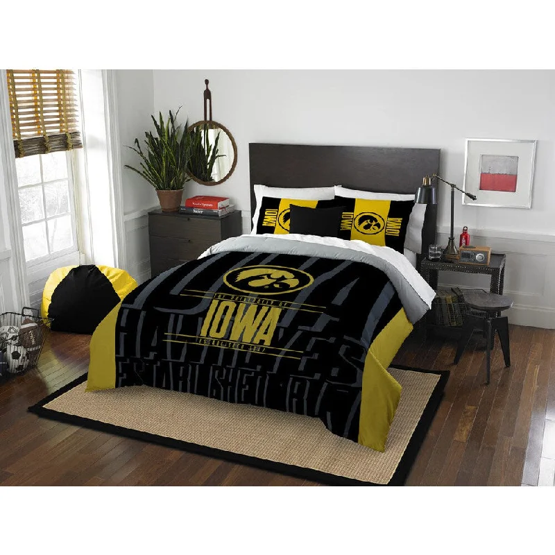 Down - filled comforters for supreme warmth and lightnessThe Northwest Co COL 849 Iowa Modern Take Full/Queen 3-piece Comforter Set