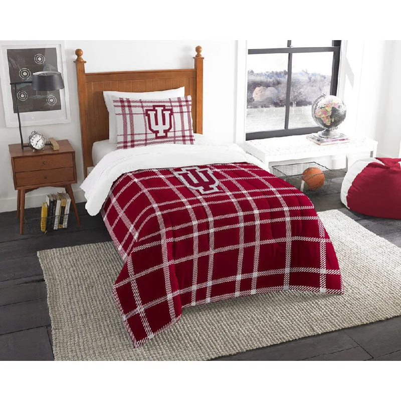 Silk - filled comforters for a luxurious and smooth touchThe Northwest Company COL 835 Indiana Twin Comforter Set