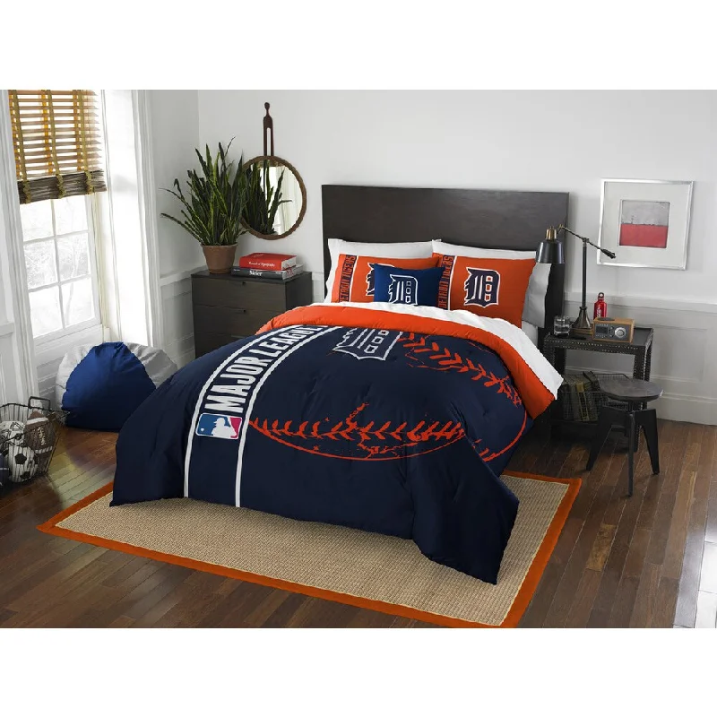 Down - filled comforters for supreme warmth and lightnessThe Northwest Company MLB Detroit Tigers Full 3-piece Comforter Set