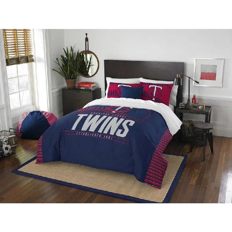 King - size comforters to fit large king - sized beds perfectlyThe Northwest Company MLB Minnesota Twins Grandslam Full/Queen 3-piece Comforter Set