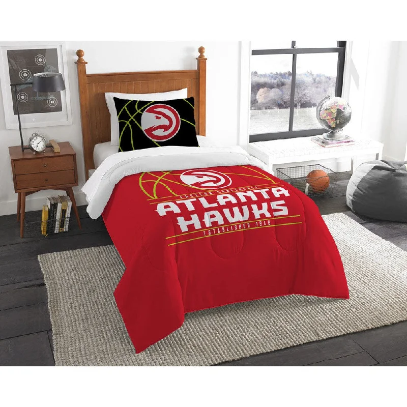 Silk - filled comforters for a luxurious and smooth touchThe Northwest Company NBA Atlanta Hawks Reverse Slam Twin 2-piece Comforter Set