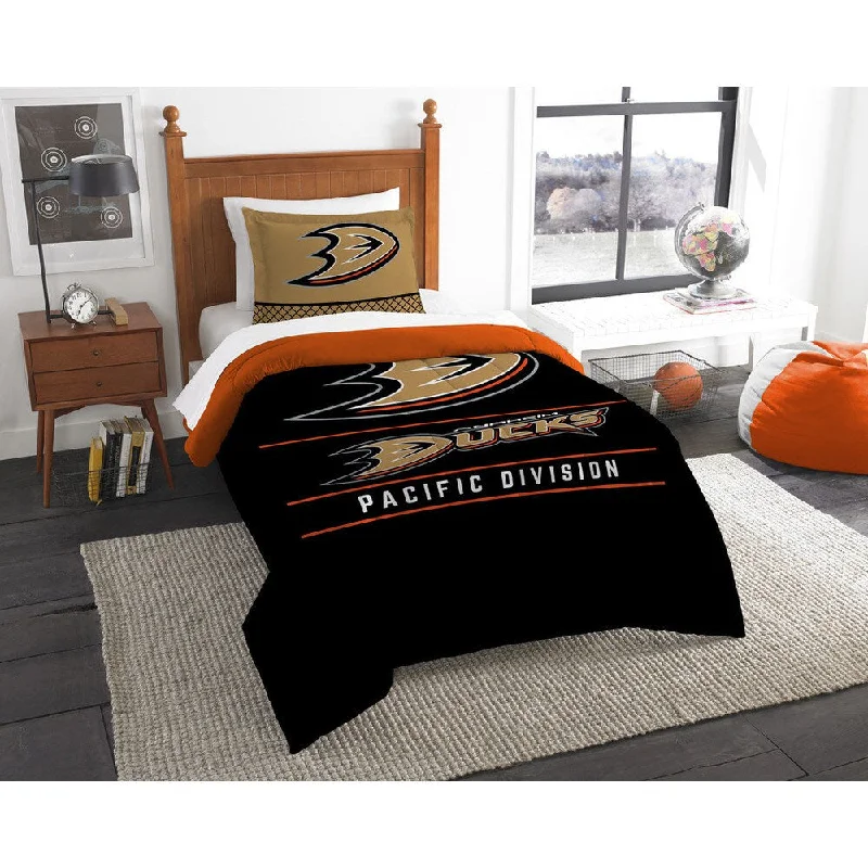 Wool - filled comforters with natural moisture - wicking and temperature - regulating featuresThe Northwest Company NHL Anaheim Ducks Draft Multicolor Twin 2-piece Comforter Set