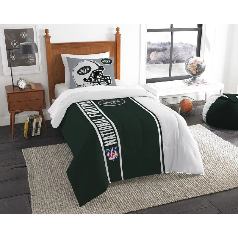 Goose down comforters known for their superior quality and insulationThe Northwest Company Official NFL New York Jets Twin Applique 2-piece Comforter Set