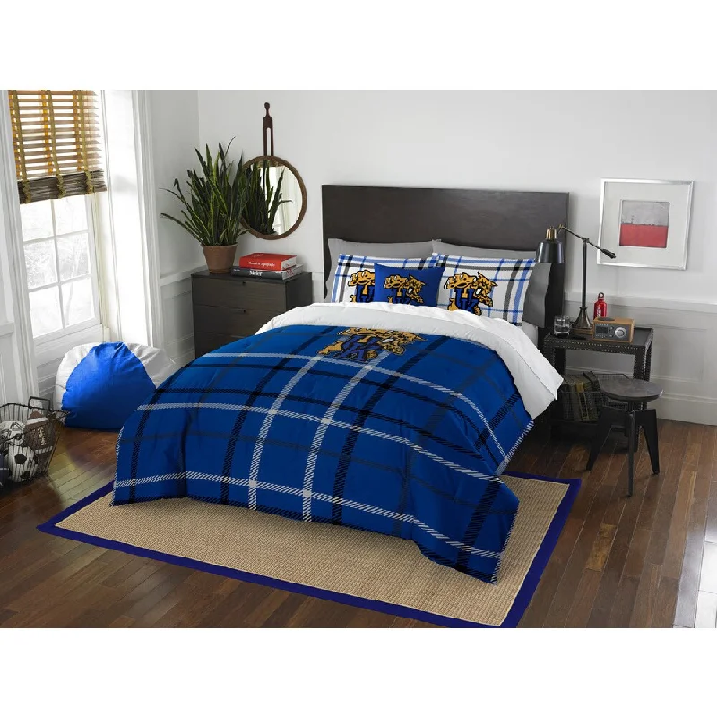 Latex - filled comforters with a bouncy texture and good supportThe Northwest Company University of Kentucky Full 3-piece Comforter Set