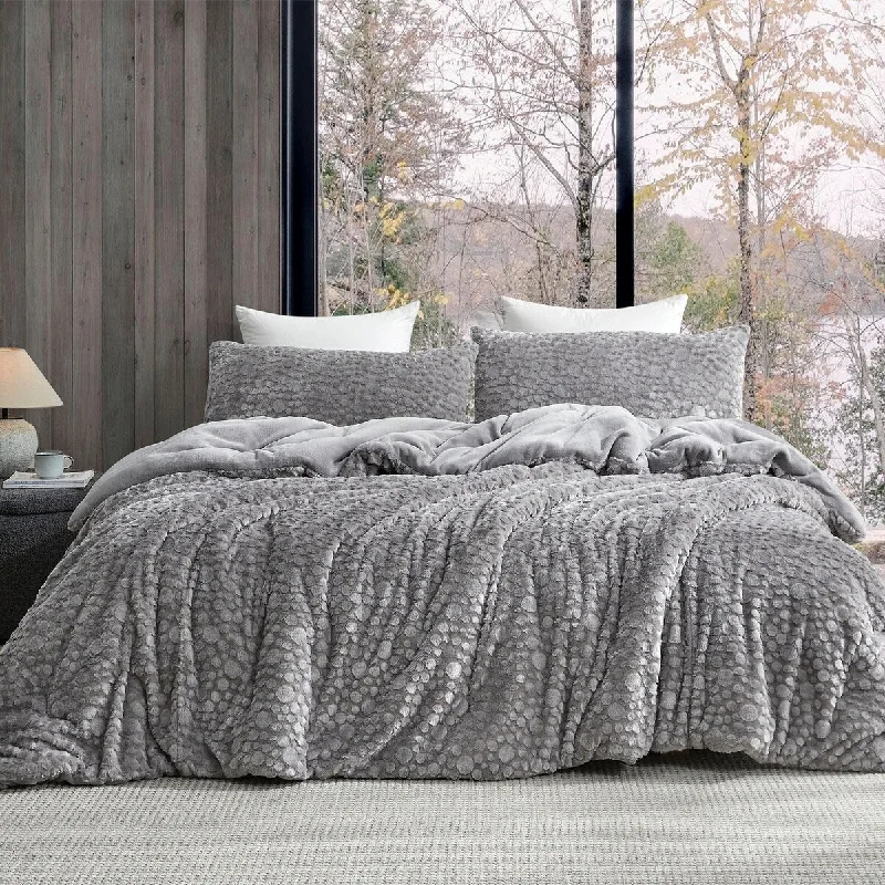 Silk - filled comforters for a luxurious and smooth touchTons of Texture - Coma Inducer® Oversized Comforter Set - Space Gray