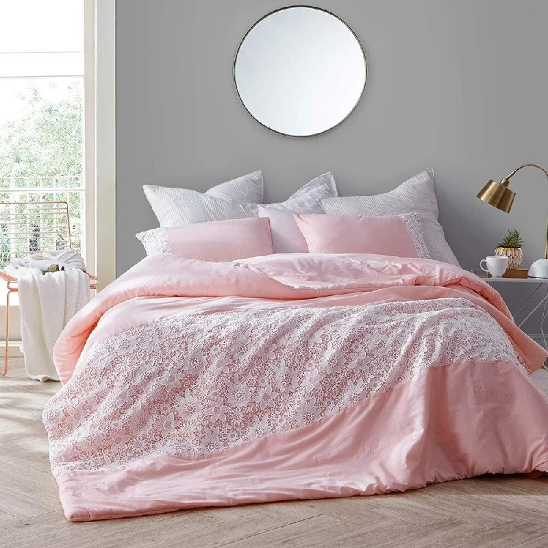 Duck down comforters with a softer feel and good warmth retentionWhite Lace Comforter - Rose Quartz