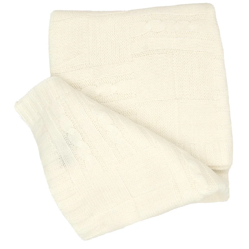 Rayon from bamboo blankets for a silky and breathable feelLove to Cuddle Blanket (White)